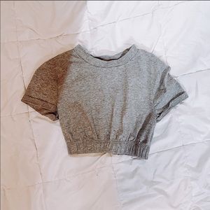 Superdown ruched crop tee XS fits like XXS